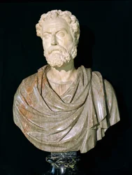 ファビウスの胸像（35-95BC）（大理石）